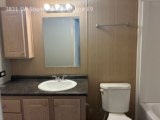 Photo - 3831 SW South Park Ave