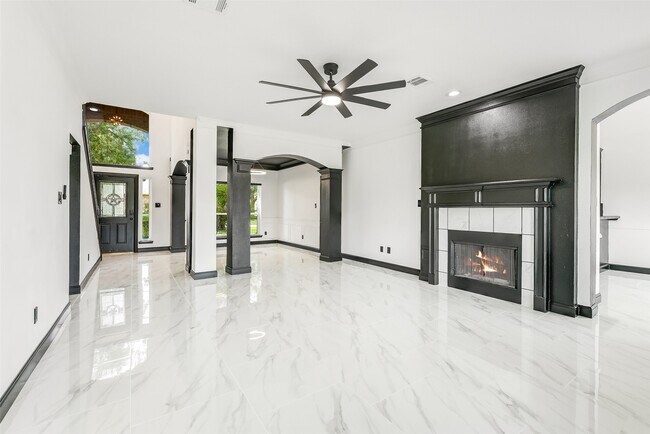 Photo - 11915 Helene Ct