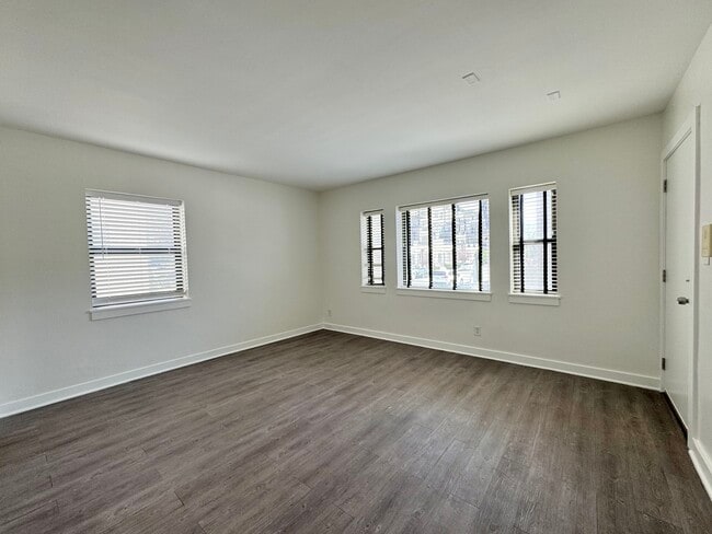 Photo - 4524 Broadway Blvd Unit 1N