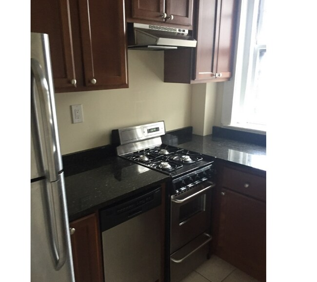 Photo - 317 Allston St Unidad 12