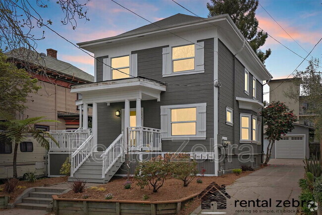 Building Photo - 1825 Delaware St Rental