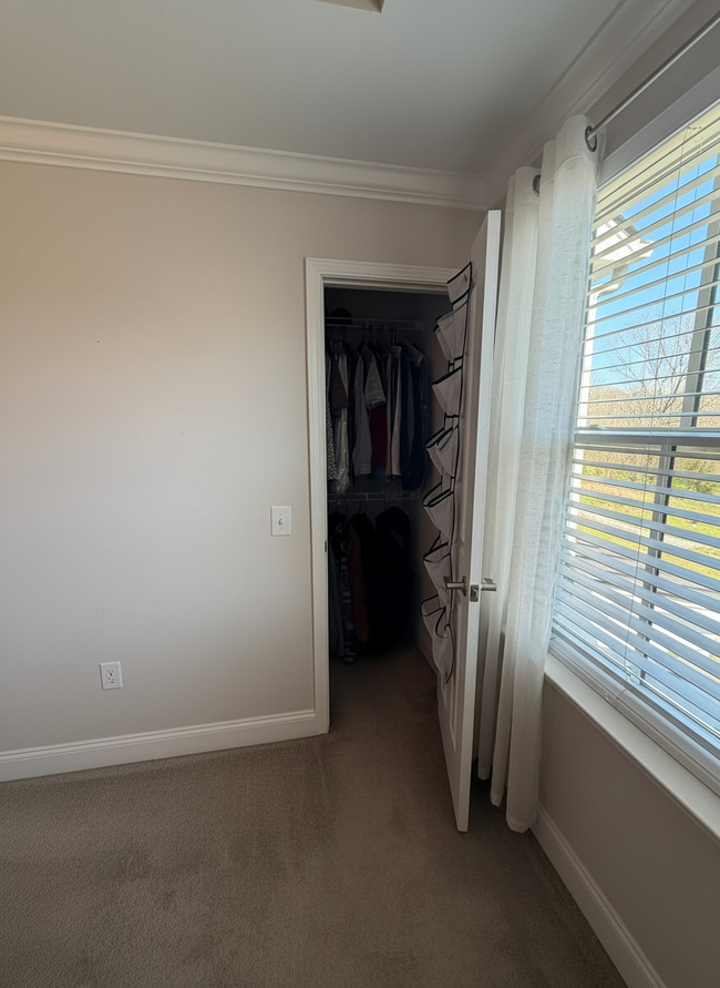 Photo - 1037 Milson Ln