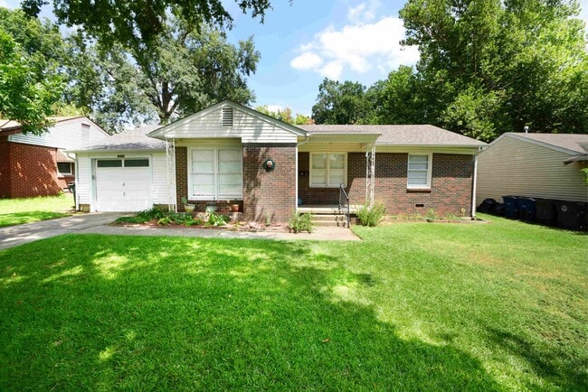 Building Photo - 2513 S Sandusky Ave Rental