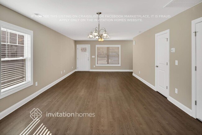 Photo - 298 Vance Dr NE