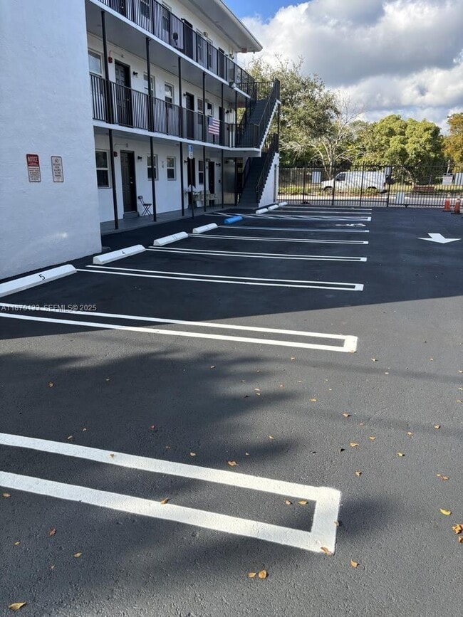 Photo - 1130 NW 62nd St Unit 9