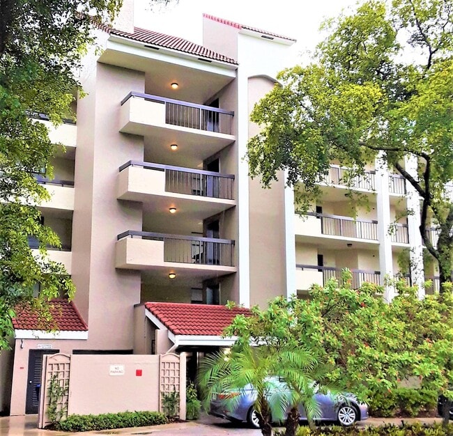 Building Photo - 820 Lavers Cir Unit G104 Rental
