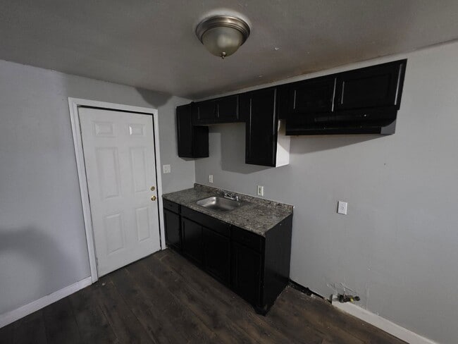 Photo - Nice 3 bed 1 bath