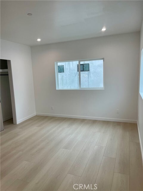 Photo - 611 W 41st Pl