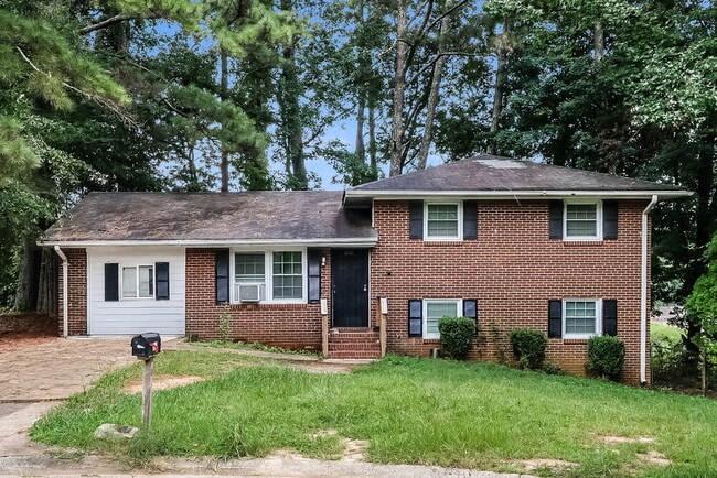Building Photo - 989 Juniper Cir