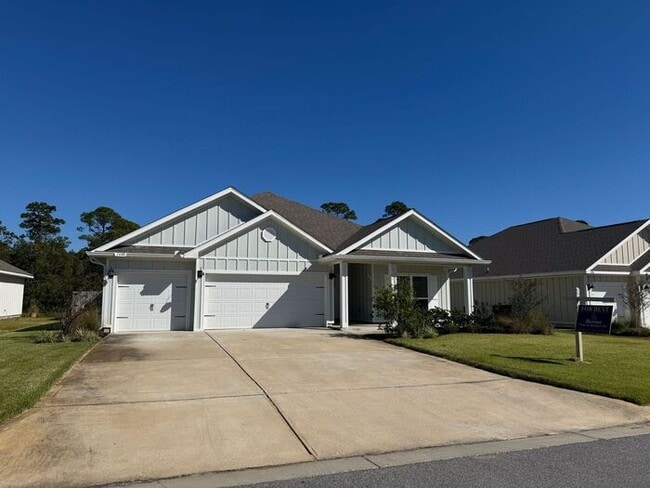 Building Photo - Gulf Breeze - Roman Oaks - 4 Bedroom, 3 Bathroom