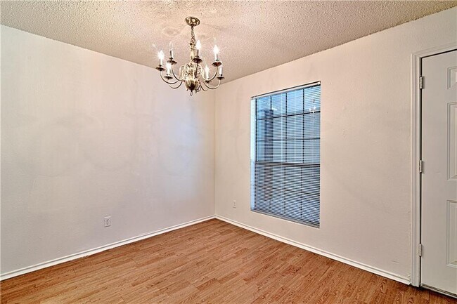 Photo - 2401 Leon St Unit 104