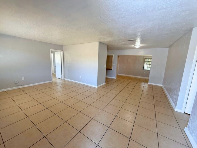 Photo - 930 NW 176th Terrace