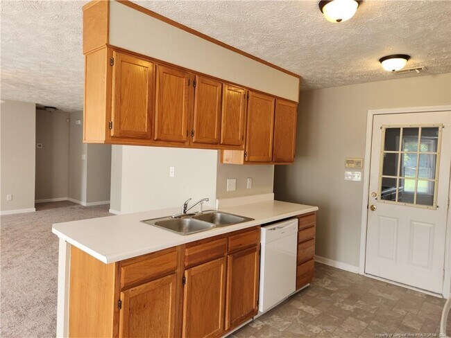 Photo - 286 Potash Pl