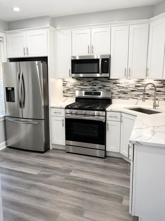 Photo - 3927 W Lexington St