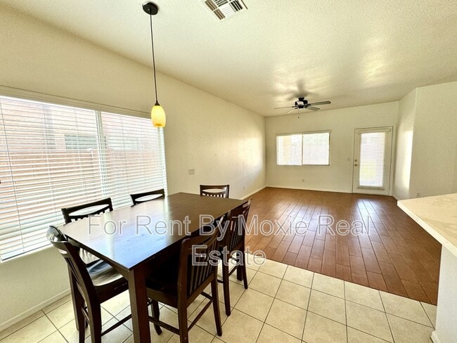 Photo - 44038 Granite Dr