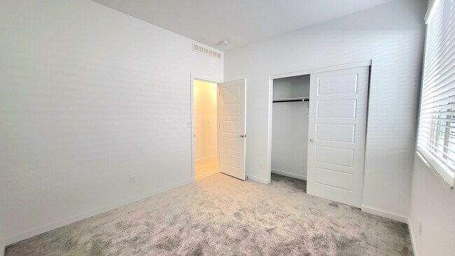 5991 Trevano Ave