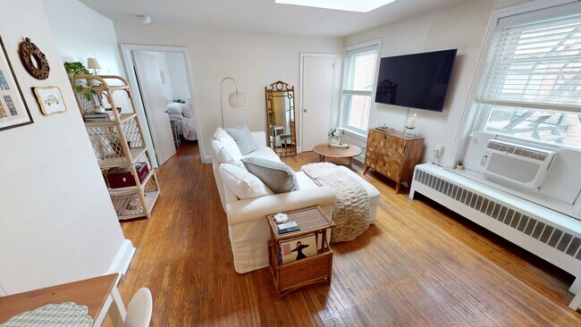 Photo - 1725 Spruce St Unit 3