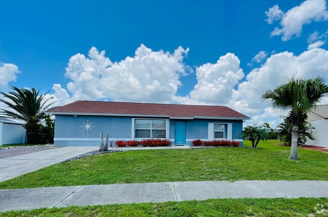 Building Photo - GARDENS OF GULF COVE Rental