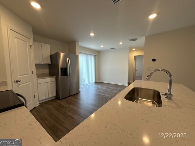 Photo - 489 Grand Magnolia St