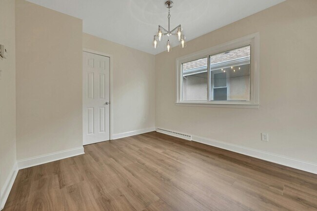 Photo - 126 Huber St