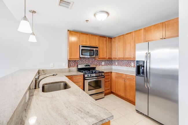 Photo - 924 Jefferson St Unit 6C