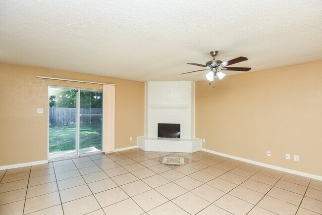 Photo - 3713 Arnold Dr