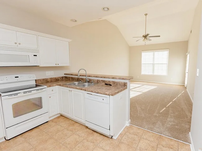 Photo - Grovetown Crossing