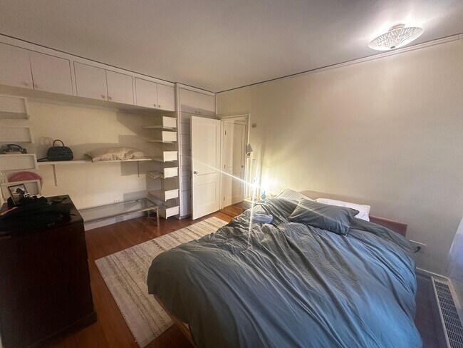 Photo - 988 Memorial Dr Unit 283