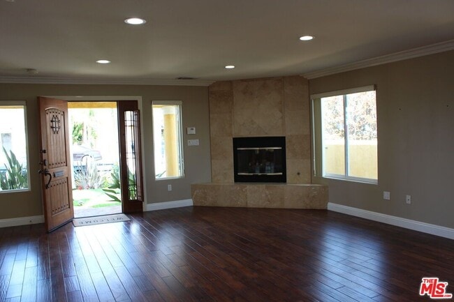 2820 W 154th St
