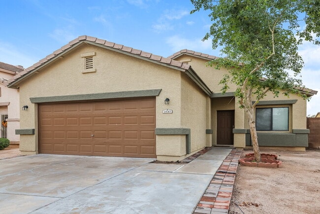 Building Photo - 2547 W Lynne Ave