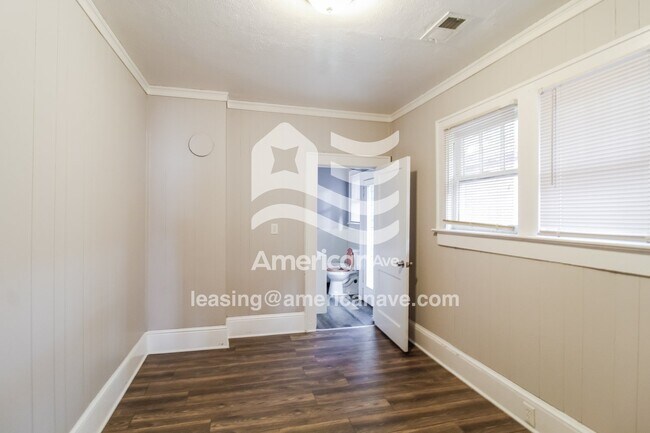 Photo - 2795 Cherry Ave