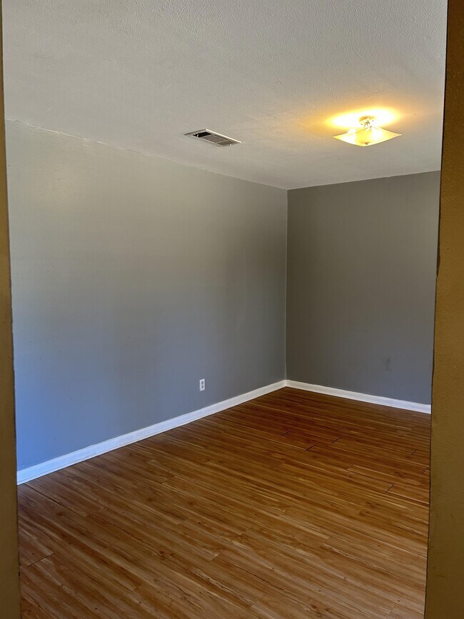 Photo - 280 Central Ave