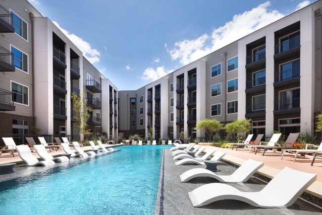 Pool Daytime Corner View