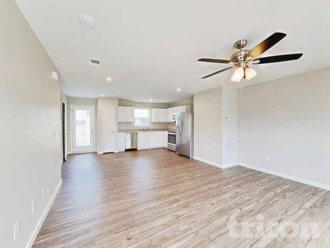 Photo - 711 Jacobs Trl