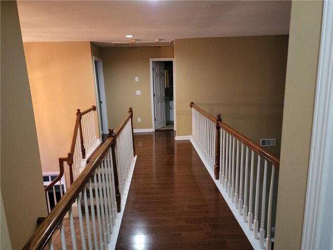 Photo - 12990 Meridian Ct