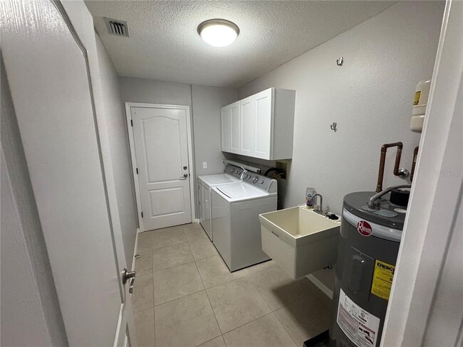 Photo - 71 Mark Twain Ln