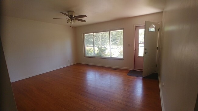 Photo - 33434 Jennie Rd Unidad 33440