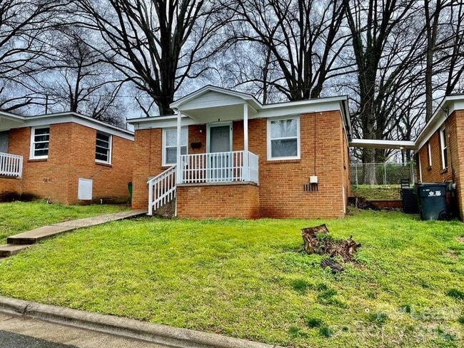 Photo - 1314 N McDowell St