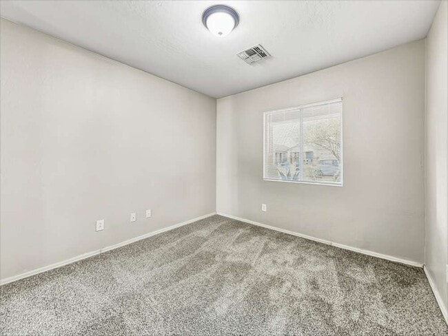 Photo - 6045 W Southgate Ave
