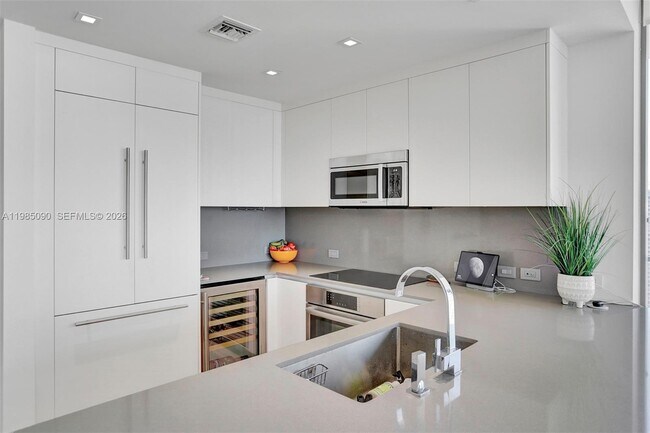 Photo - 88 SW 7th St Unit 3511