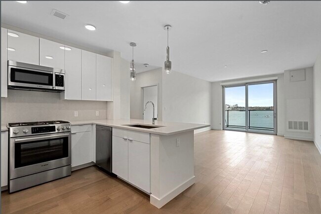 Photo - 45 Lewis St Unidad 312A Rental