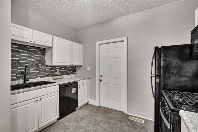 Photo - 1215 Farnam St