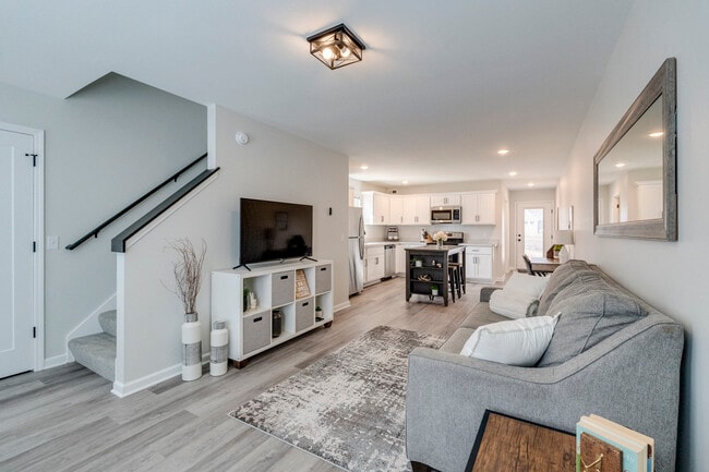 Photo - 8207 Secor Rd
