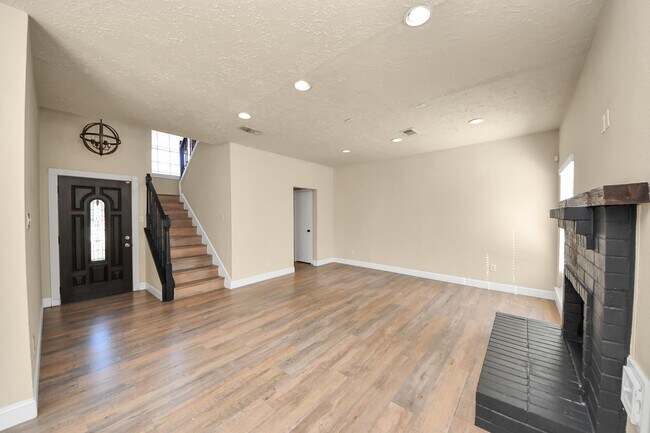 Photo - 20303 White Poplar Dr