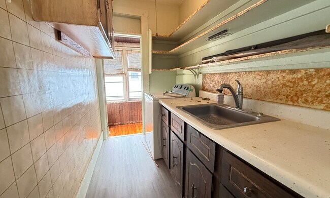 Photo - 57 Rindge Ave Unidad A