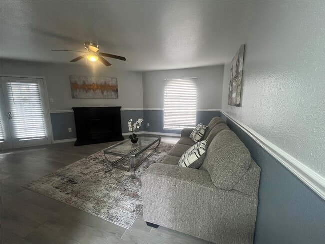 Photo - 7501 Chesterfield Dr