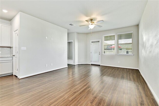 Photo - 125 Otella St