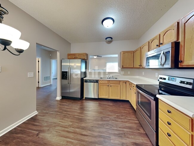 Photo - 5425 Wood Hollow Dr