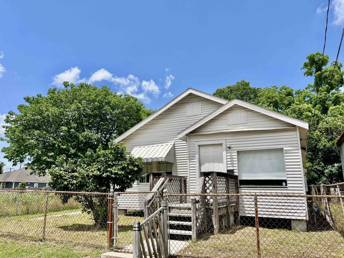 Photo - 145 Alice St (Baton Rouge, LA)