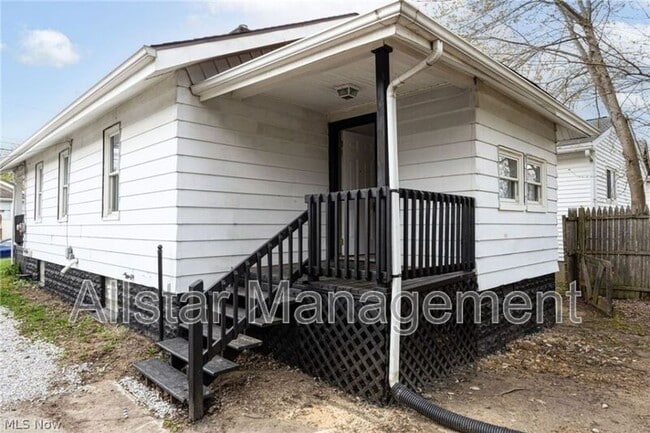 Photo - 961 Wyley Ave